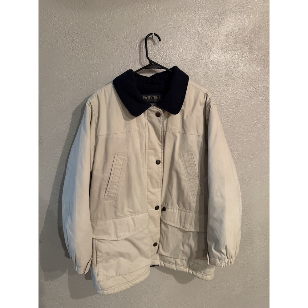 Vintage Retro Outdoor Men's Pacific Trail 90s Winter Coat With a Rustic Feel